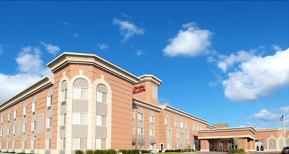 Hampton Inn & Suites Salt Lake City Airport Exterior photo